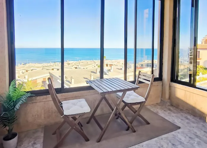 A Orillas Del Mar * Torrevieja